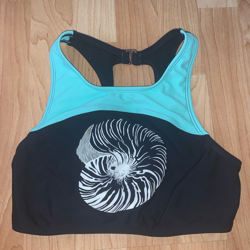 Roxy Conch Shell Bikini Top size S